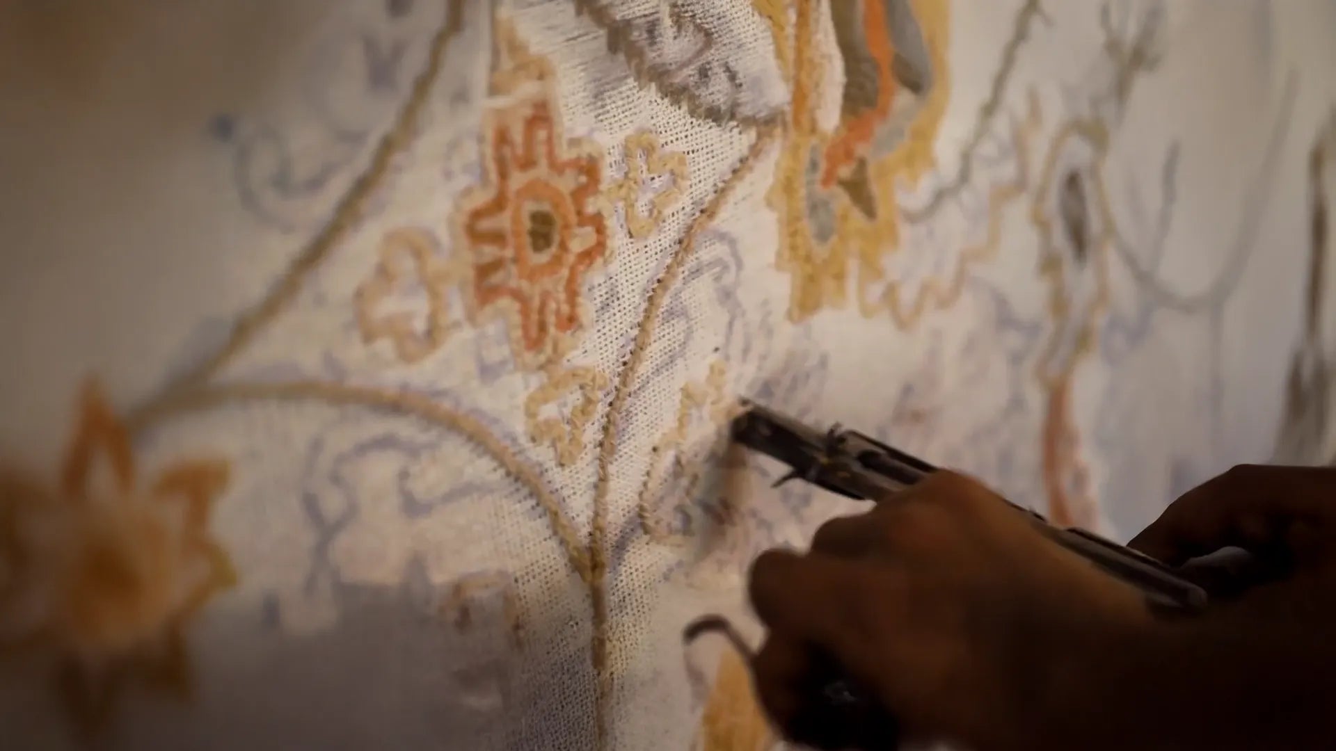 The Art of Hand-Knotting: Unveiling Timeless Rug Beauty